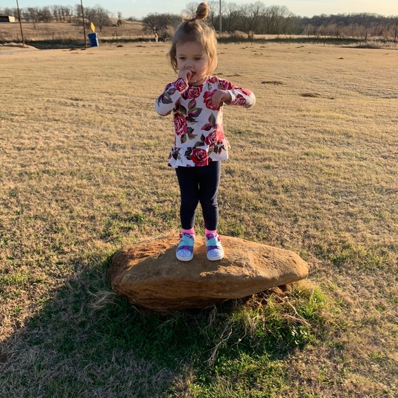 Meet your Posher, 💖Ashleigh💖 - Picture 2 of 6